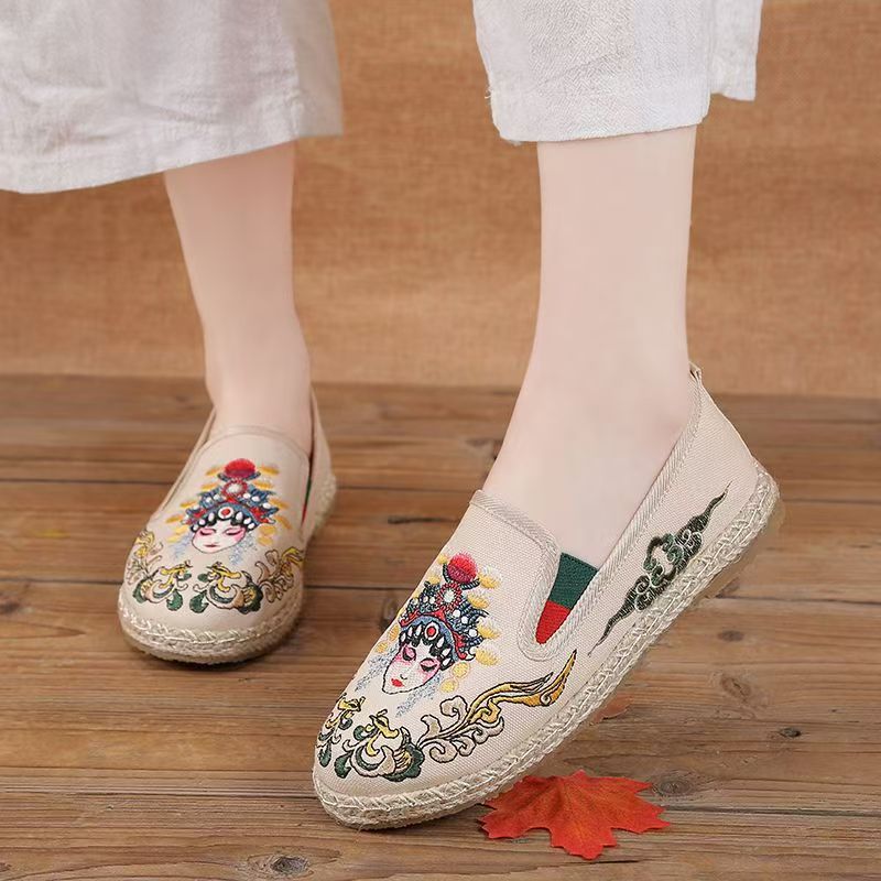 Женские тканевые туфли на плос – обзор и цена Embroidery Shoes