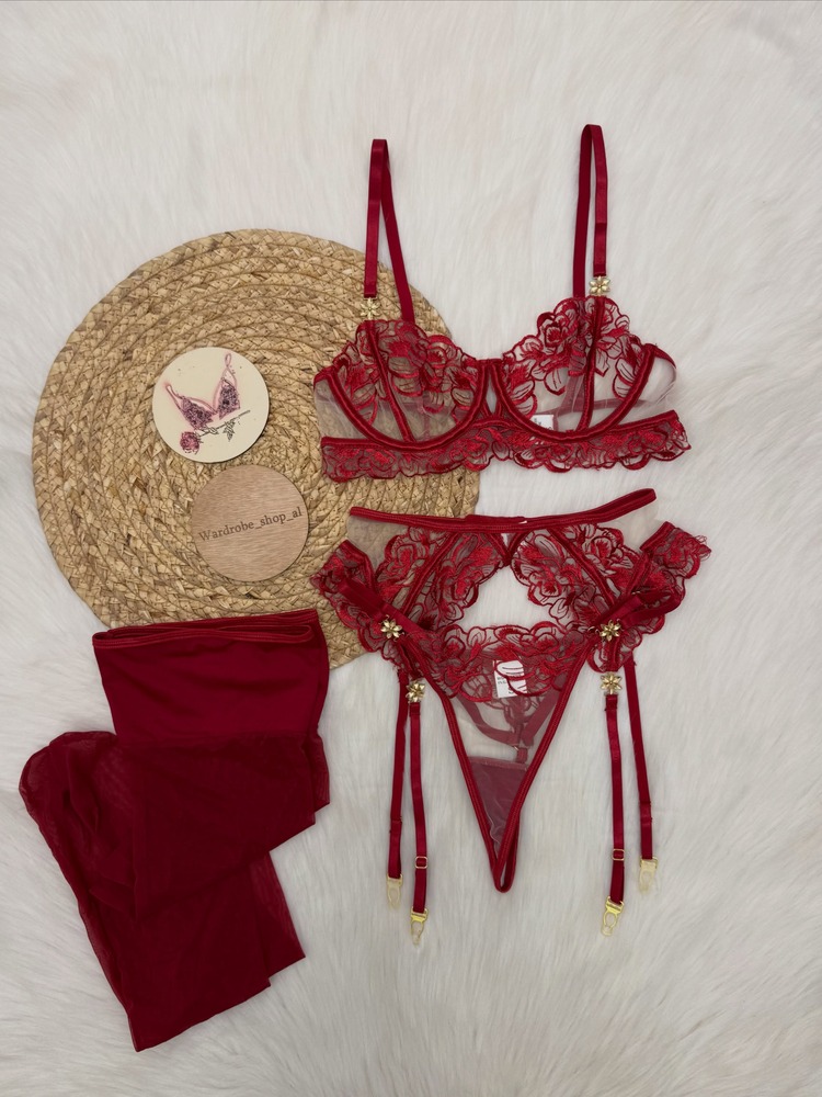 Женский комплект белья бордово – обзор и цена Embroidery Set