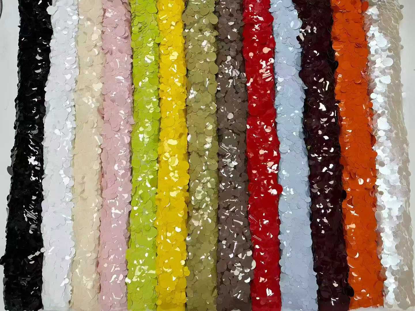 Кружевная ткань с 3D-пайетками – обзор и цена Embroidery Rose