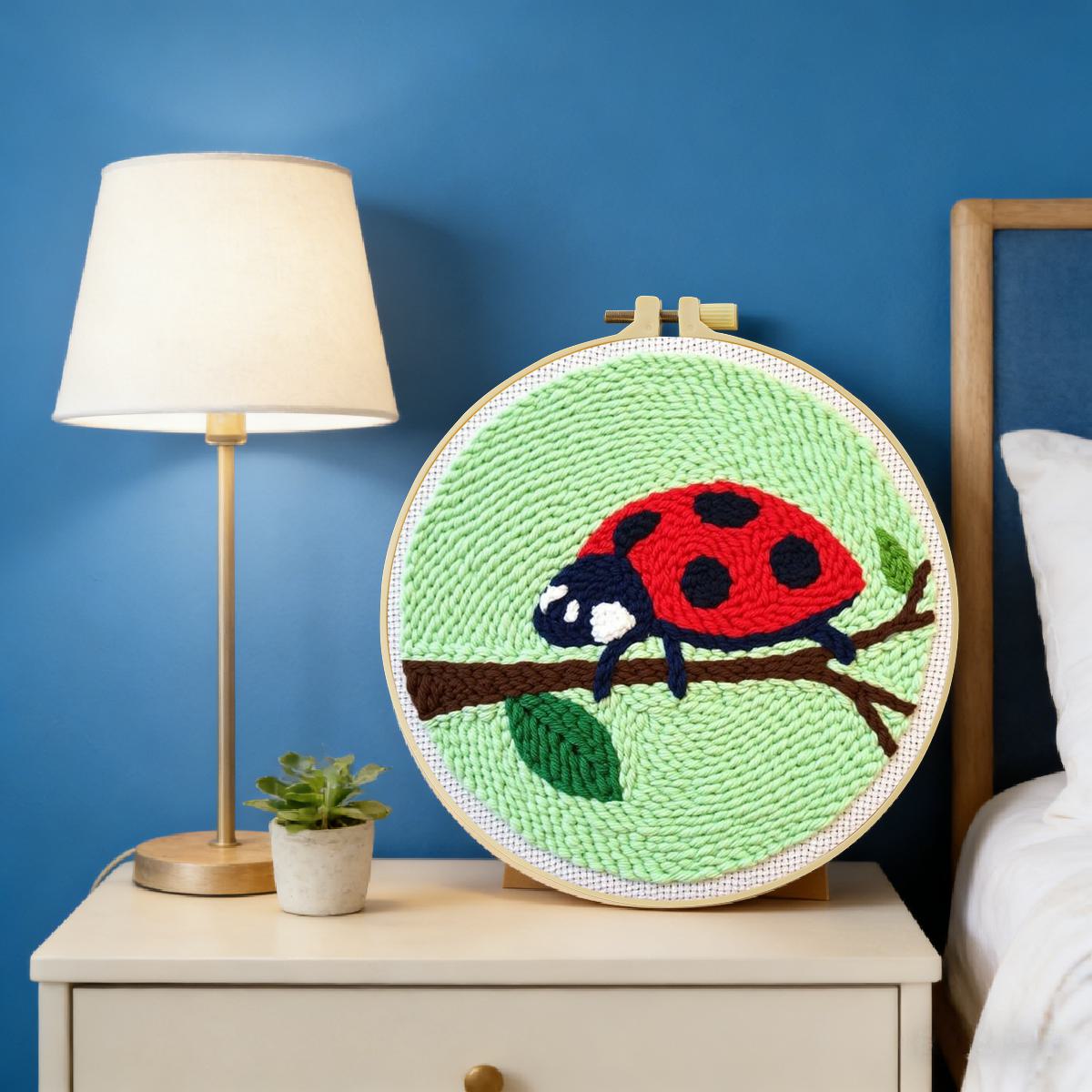 Набор для вышивания панч-нидл  – обзор и цена Embroidery Lady Bug