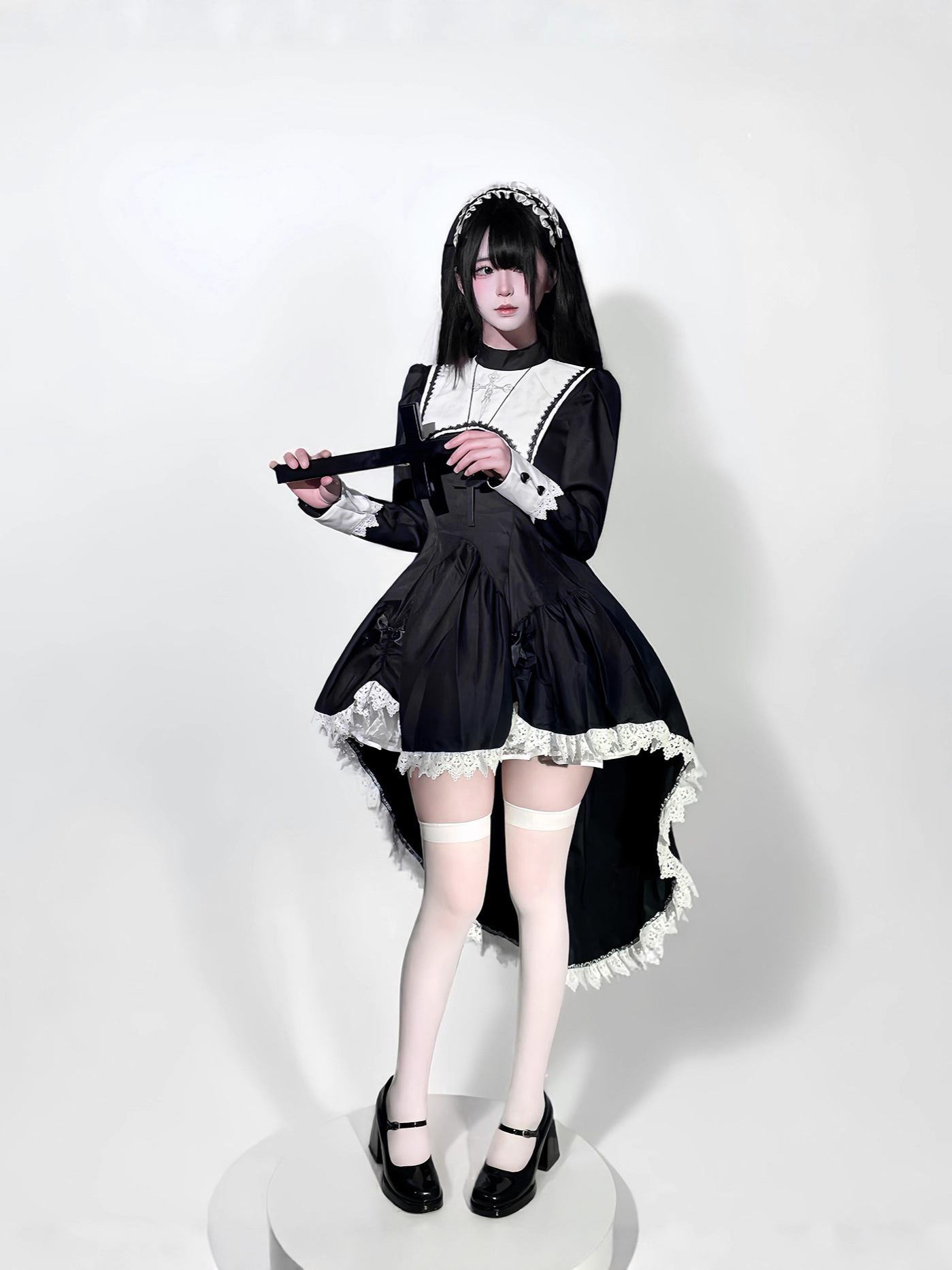 Готический стиль, темный вышит – обзор и цена Embroidery Gothic