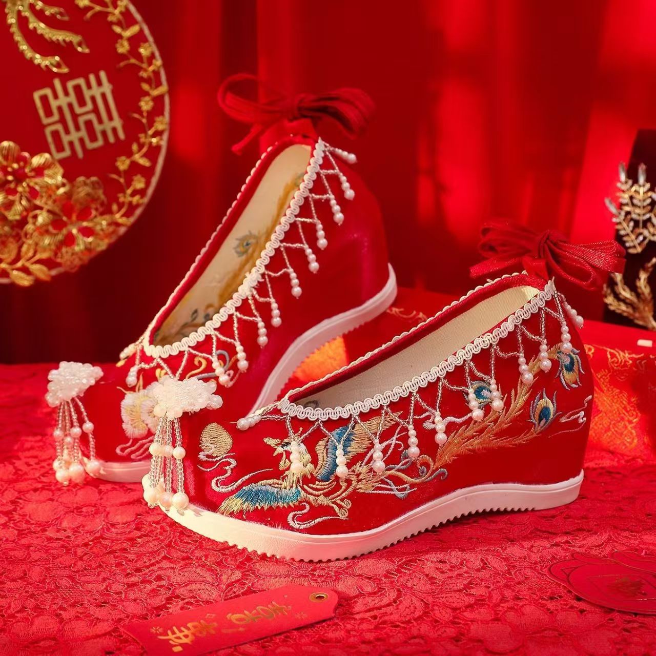 Женские новые красные свадебны – обзор и цена Embroidery Shoes